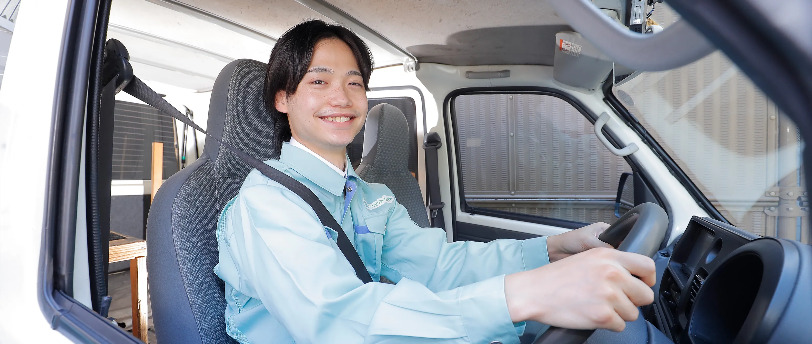 ドアポストの防犯対策をプロに依頼する