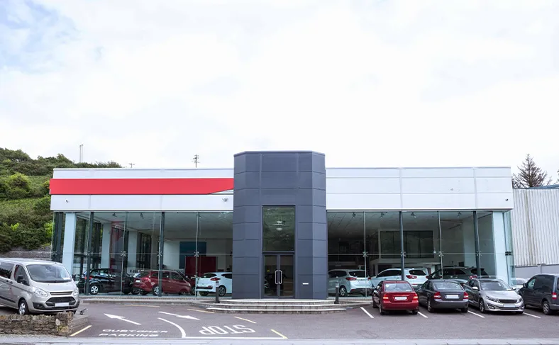 各メーカーの販売店